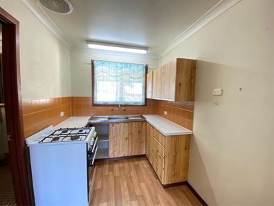1/80 Fairbairn Road, Busselton WA 6280