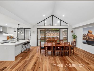 16 Marnie Road, Glen Forrest WA 6071