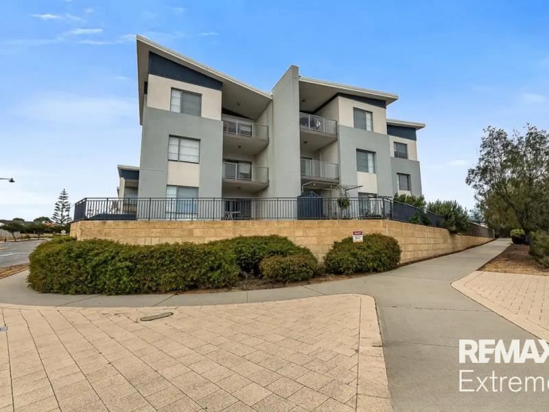 27/2 Royston Link, Butler WA 6036