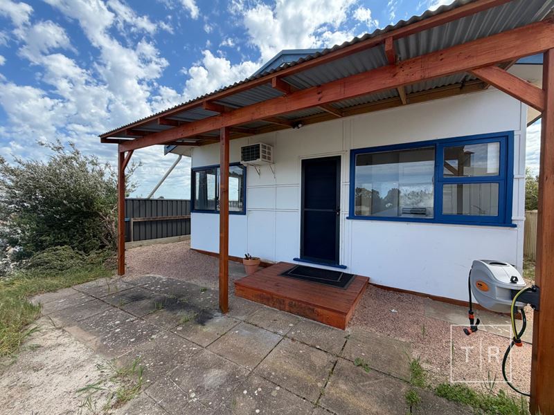 2 Daphne Street, Castletown WA 6450