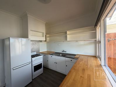 2 Daphne Street, Castletown WA 6450