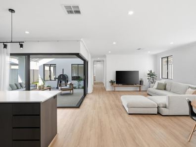 19 Lomandra Rise, Sinagra WA 6065