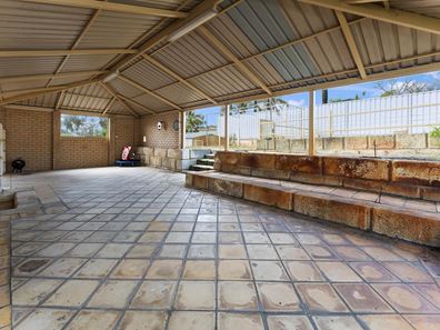 56 Conigrave Rd, Yangebup WA 6164