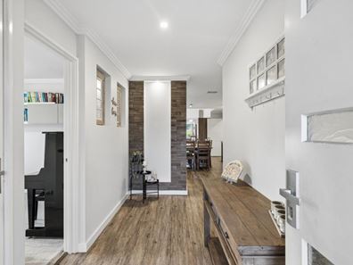 44 Hazelwood Loop, Carine WA 6020