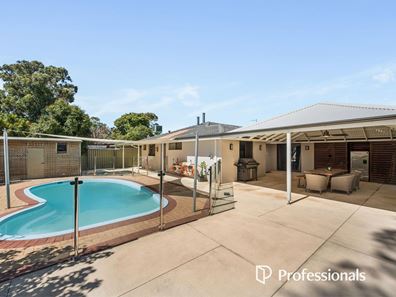35 Berberis Way, Forrestfield WA 6058