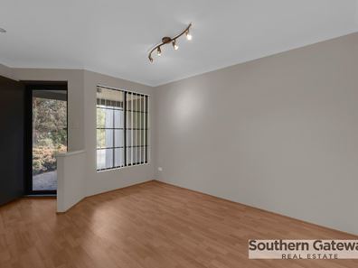 27 Ringwood Loop, Wellard WA 6170