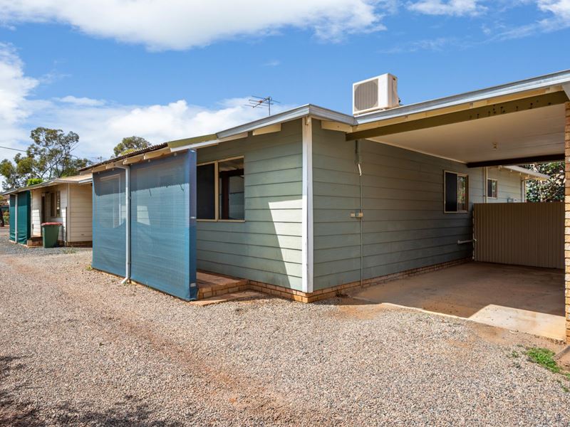 2/76 Moran Street, Boulder WA 6432