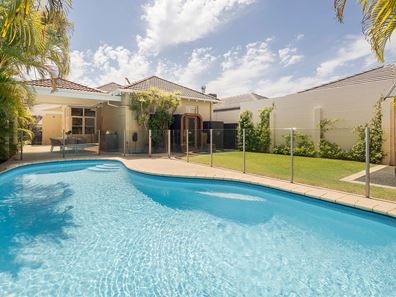 67 Hawkstone Street, Cottesloe WA 6011