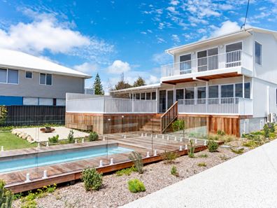 25 Leander Street, Falcon WA 6210