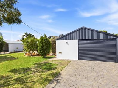6 Kullaroo Court, Hillman WA 6168