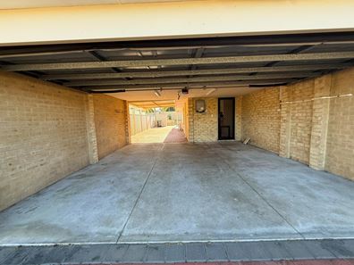 92 Hellfire Drive, Darch WA 6065