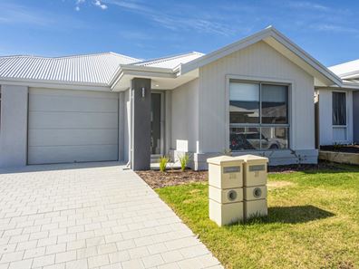 27 Citrine Way, Karnup WA 6176