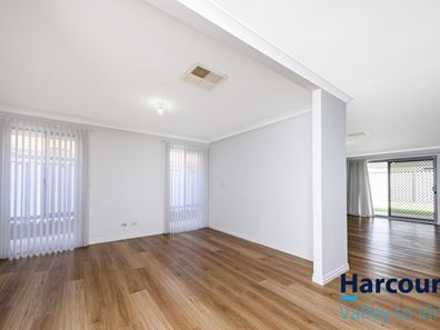 19 Monroe Cross, Aveley WA 6069
