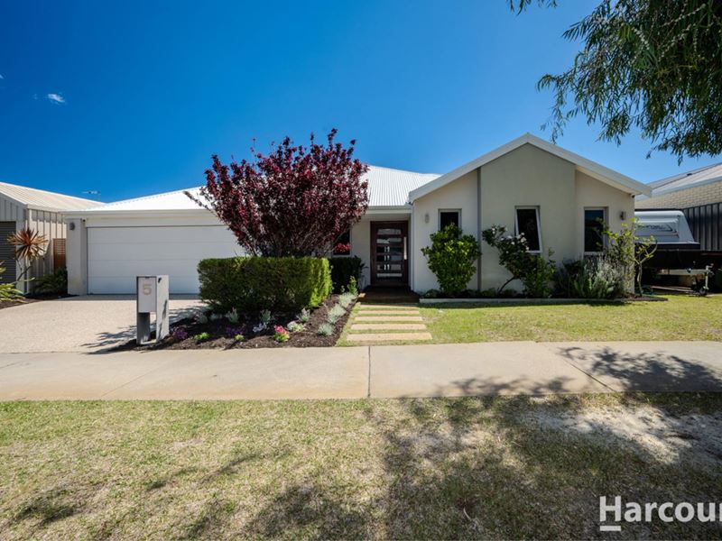 5 Fuchsia Street, Carramar WA 6031