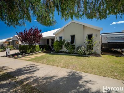 5 Fuchsia Street, Carramar WA 6031