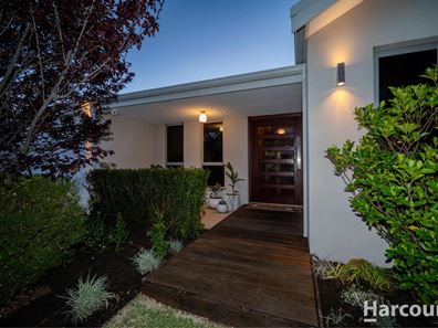 5 Fuchsia Street, Carramar WA 6031