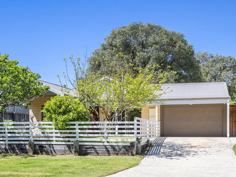 3 Parakeet Road, Margaret River WA 6285