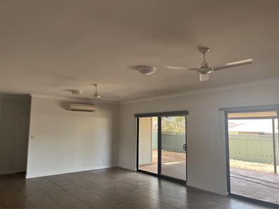 52 Ingerup Place, Tom Price WA 6751
