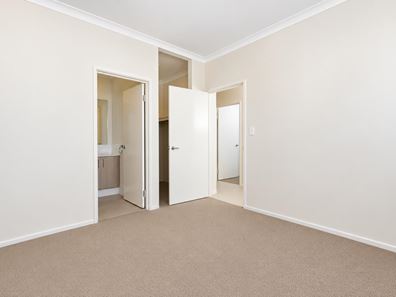 5 Saunton Way, Ridgewood WA 6030