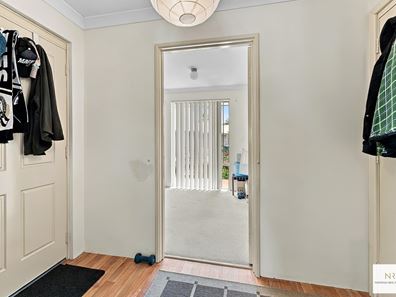 2/76 Blue Wren Drive, Eaton WA 6232