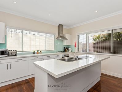 Room 4/ 141A Forrest Street, Fremantle WA 6160