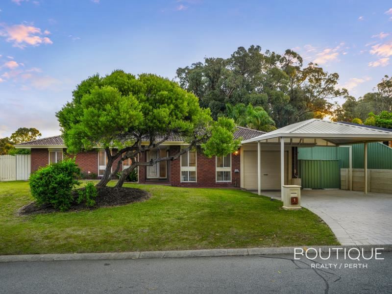 1 Yacht Court, Heathridge WA 6027