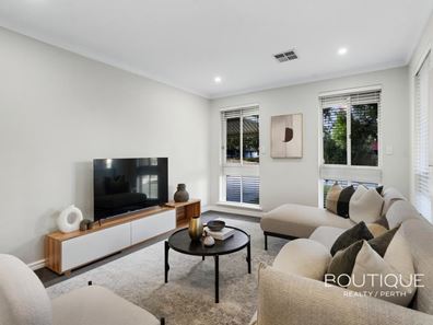 1 Yacht Court, Heathridge WA 6027