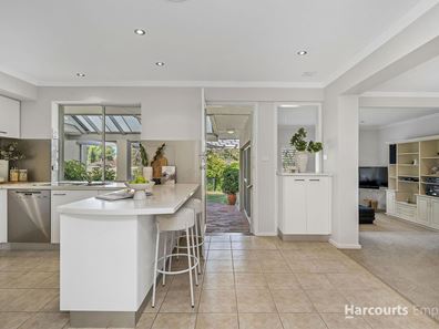 4 Humbert Street, Woodlands WA 6018