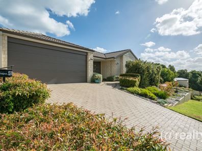 4 Mcwhae Drive, Spencer Park WA 6330