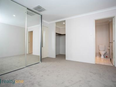 16b Somerset Rise, Kardinya WA 6163