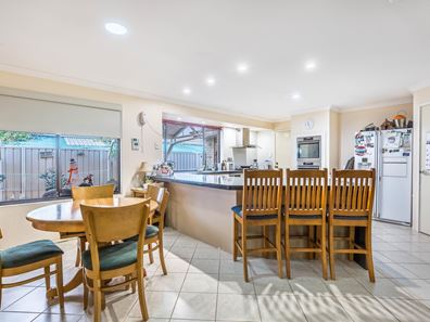 21 Falabella Crescent, Eaton WA 6232