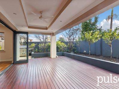 7A Shelley Street, Shelley WA 6148