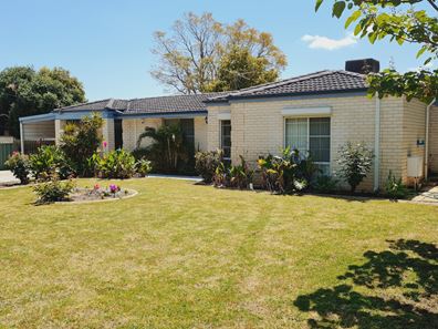 129 Hartfield Road, Forrestfield WA 6058