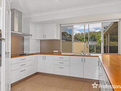 11 Bandera Close, Warnbro WA 6169