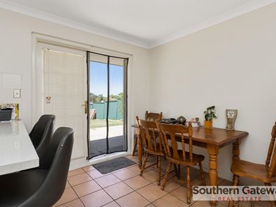 8 Jacques Place, Orelia WA 6167