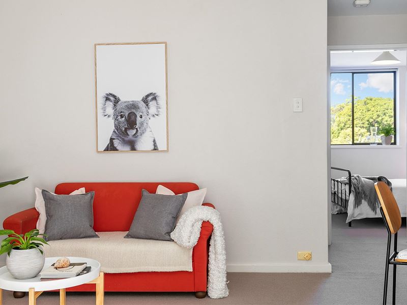 8/392 Canning  Highway, Como