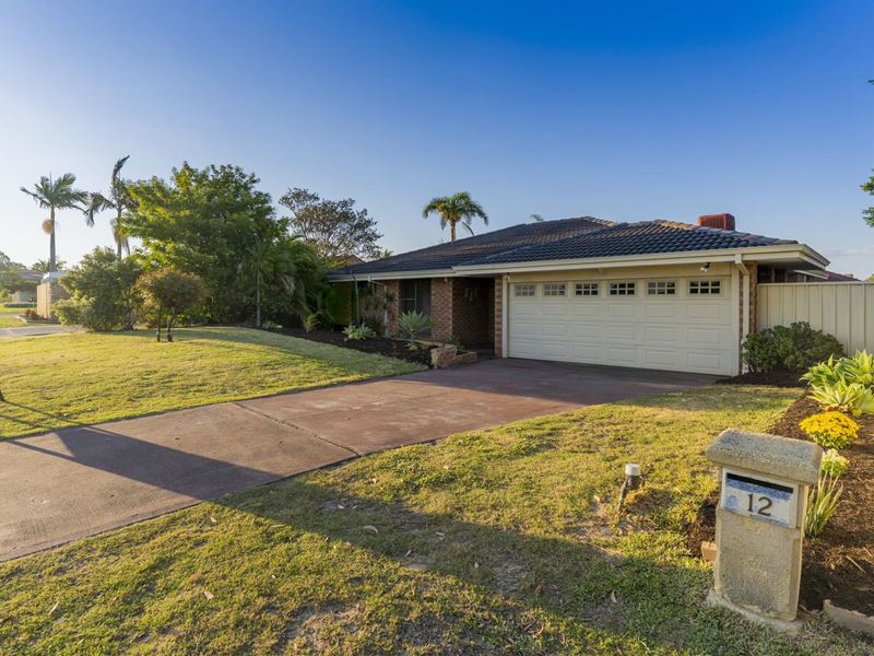 12 CROMWELL ROAD, Alexander Heights WA 6064