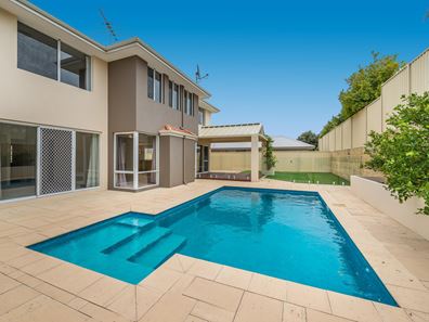 9 Kianga Crescent, Burns Beach WA 6028