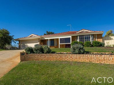9 Carabeen Place, Halls Head WA 6210