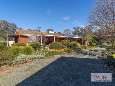 208 Masters Road, Darling Downs WA 6122