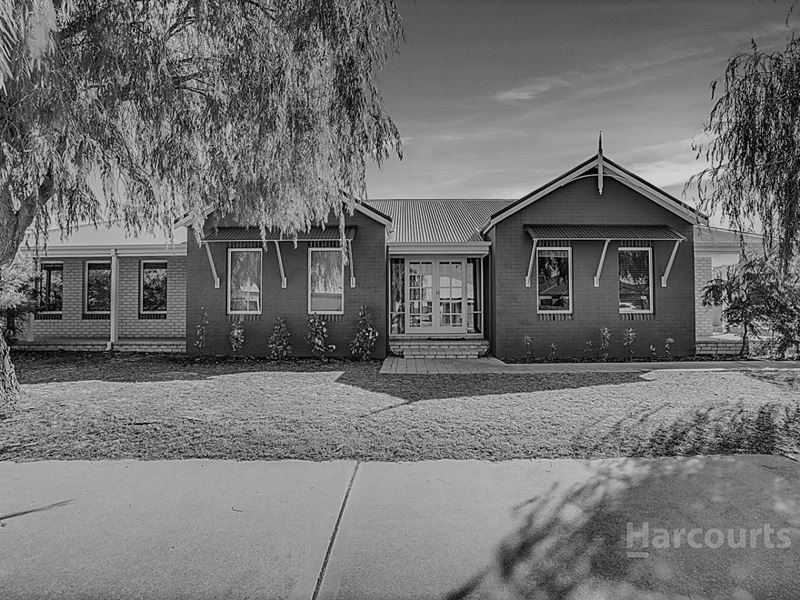 1 Dalona Parkway, Lakelands