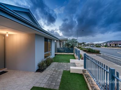 35 Piazza Link, Alkimos WA 6038