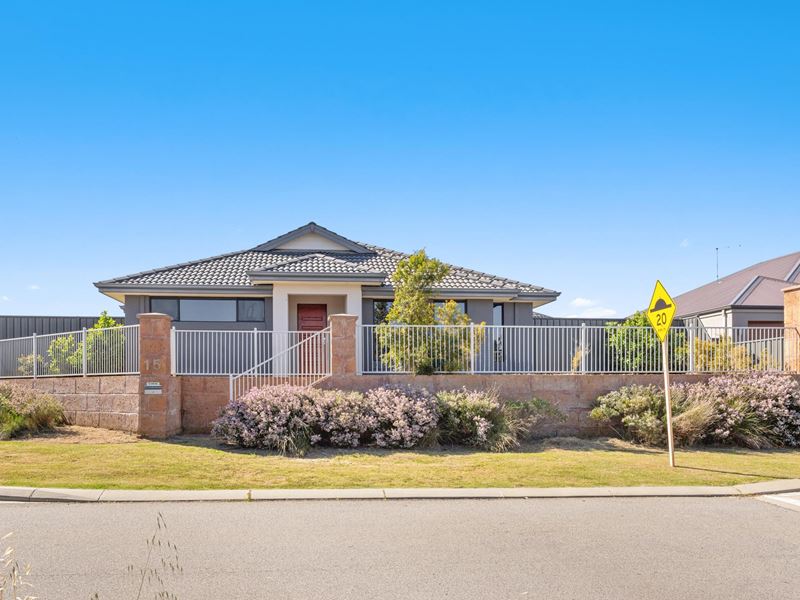 15 Wildwood Mews, Carramar WA 6031