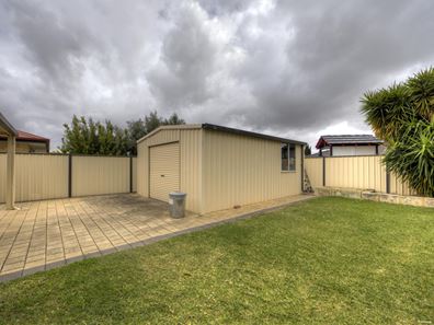 12 Seville Road, Forrestfield WA 6058