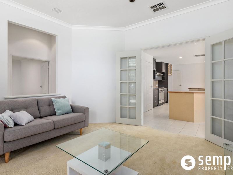 28 Brennan Avenue, Canning Vale WA 6155