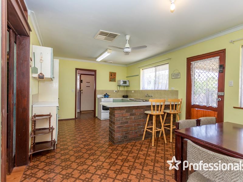 13 Elanora Road, Armadale