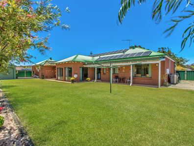 14 Palm Drive, Warnbro WA 6169