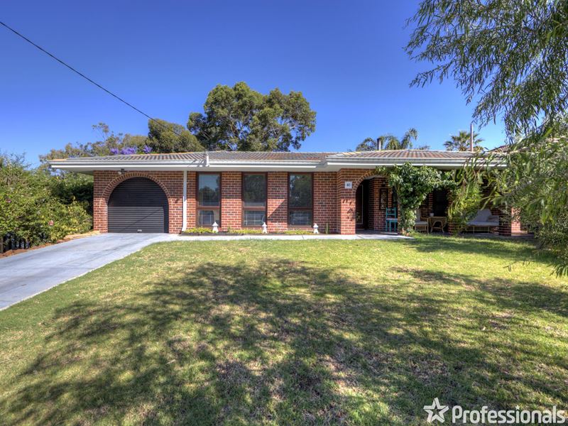 40 Waterloo Crescent, Lesmurdie