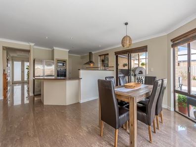 102 Millstream Drive, Southern River WA 6110