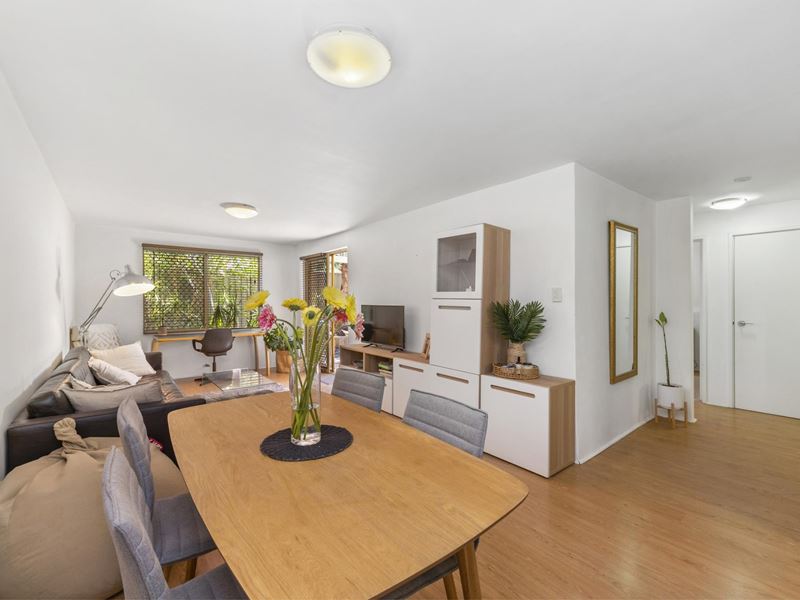 3/12 McNamara Way, Cottesloe
